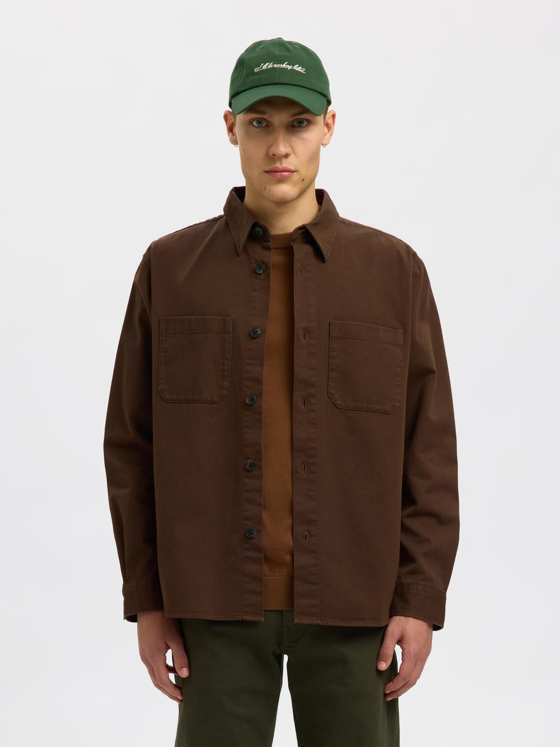 model_shot-front